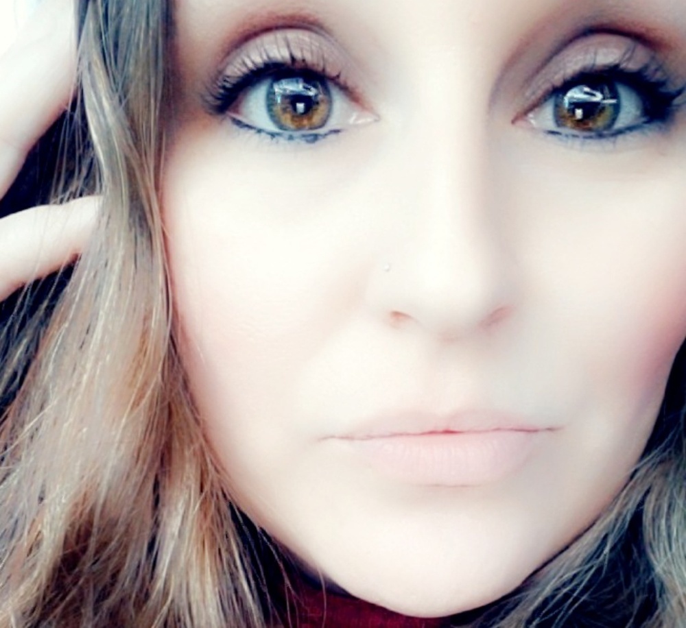 Meet your Posher, Monique